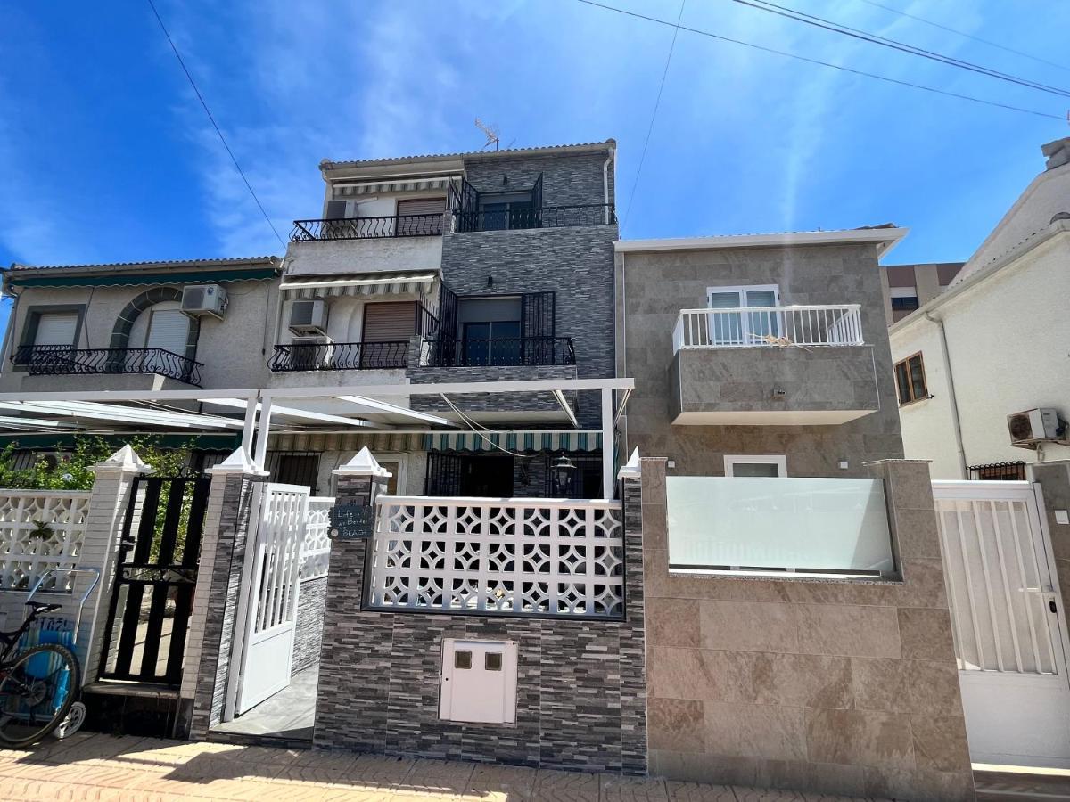 Prachtig Gemoderniseerde Woning Op 250 Meter Van Het Strand サンタ・ポラ エクステリア 写真