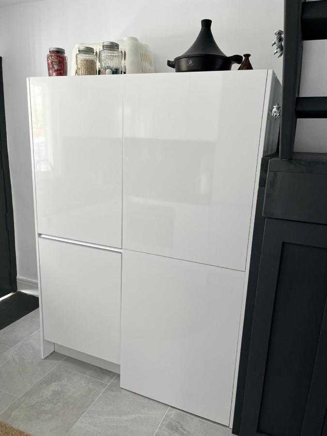Prachtig Gemoderniseerde Woning Op 250 Meter Van Het Strand サンタ・ポラ エクステリア 写真